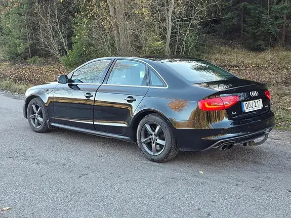 Audi A4 2014 photo 2