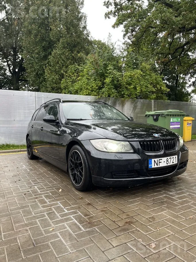 BMW 320
