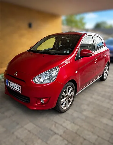 Mitsubishi Space Star 2015 photo 2