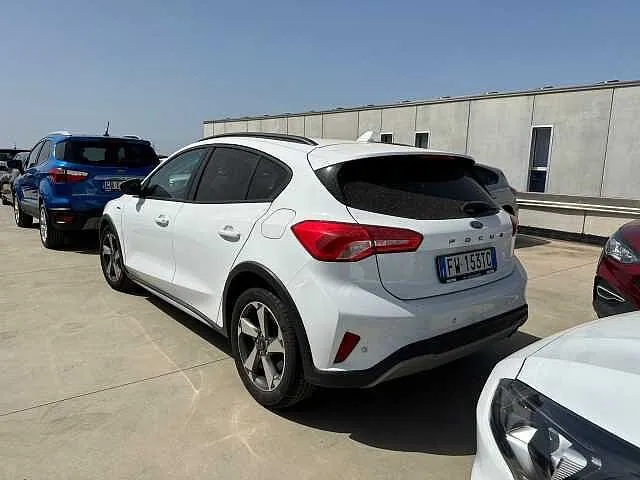 Ford Focus 2019 photo 2