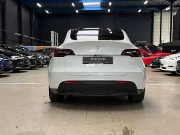 Tesla Model Y 2024 photo 3