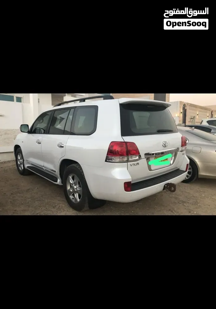 Toyota Land Cruiser 2010 photo 2