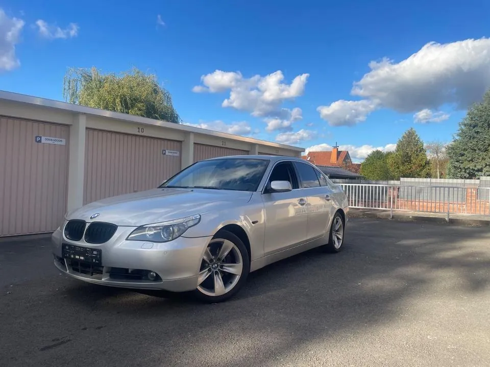 BMW 525I