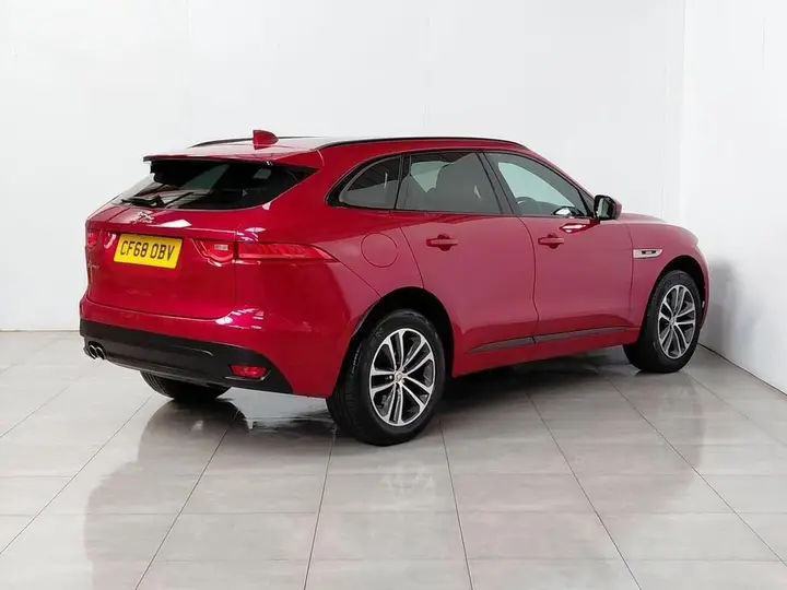 Jaguar F-Pace 2018 photo 4
