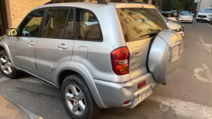 Toyota Rav4 2004 photo 3