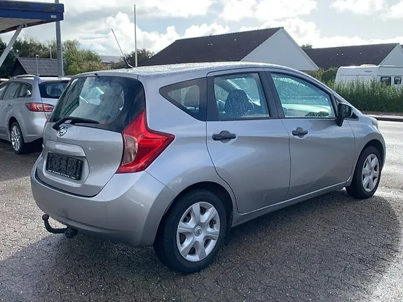 Nissan Note 2014 photo 3