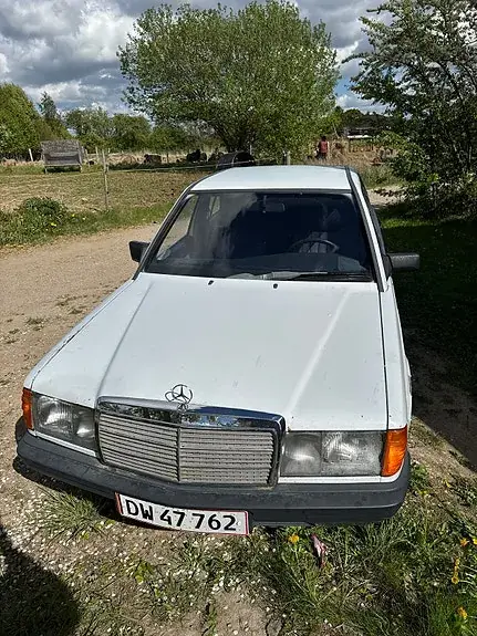 Mercedes-Benz 190 E