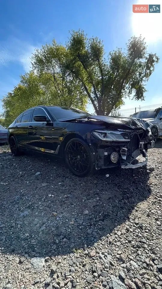 BMW 5 Series 2021 photo 3