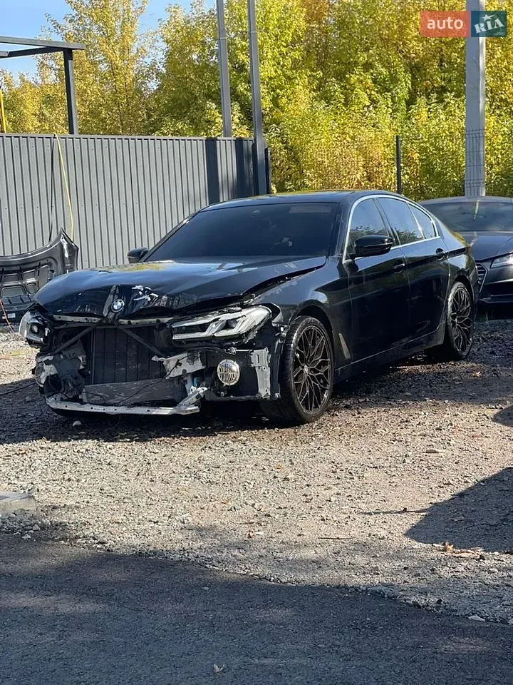 BMW 5 Series 2021 photo 2