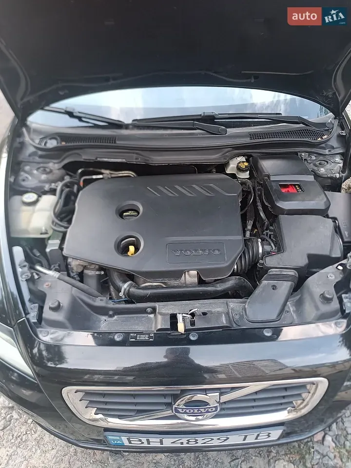 Volvo V50 2010 photo 4