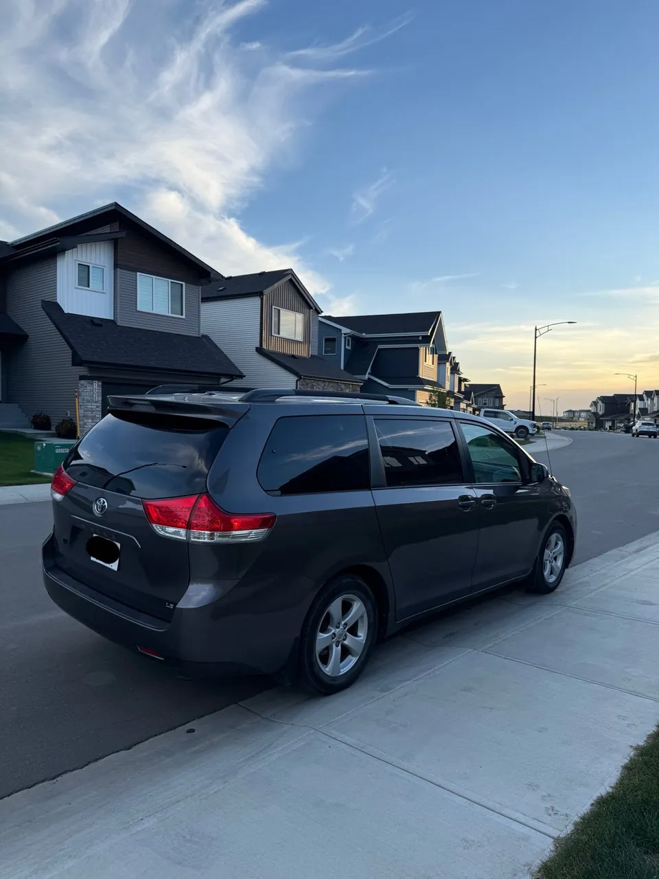 Toyota Sienna 2012 photo 4