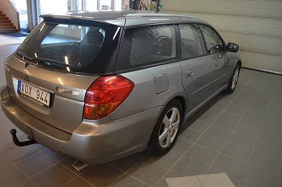 Subaru Legacy 2006 photo 4