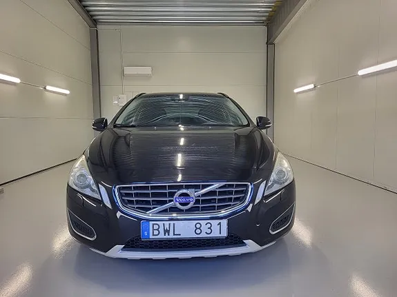 Volvo V60 2011 photo 2
