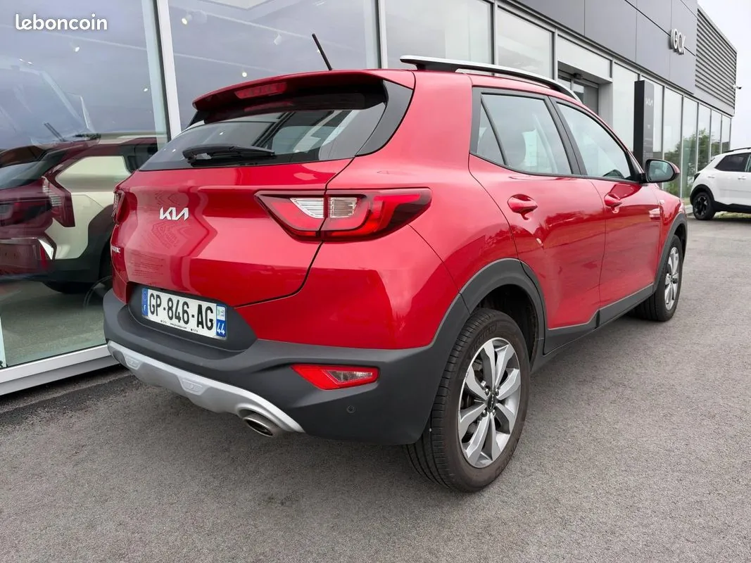 Kia Stonic 2023 photo 4