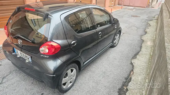Toyota Aygo 2008 photo 3