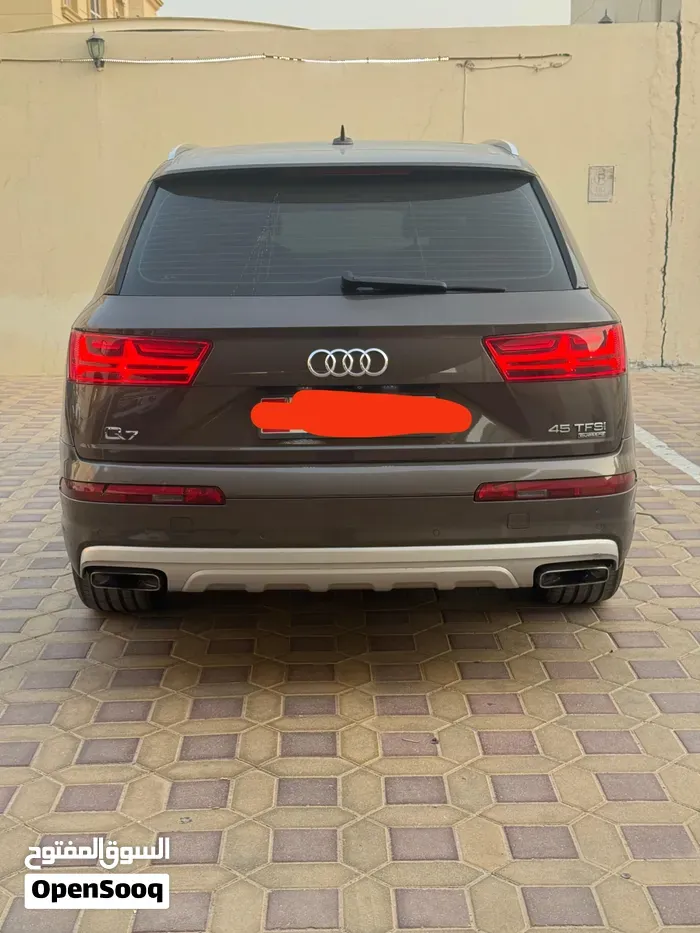 Audi Q7 2016 photo 2