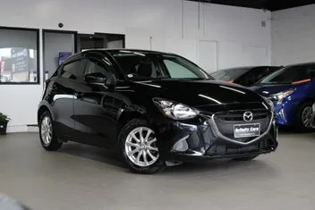 Mazda Demio 2015 photo 2