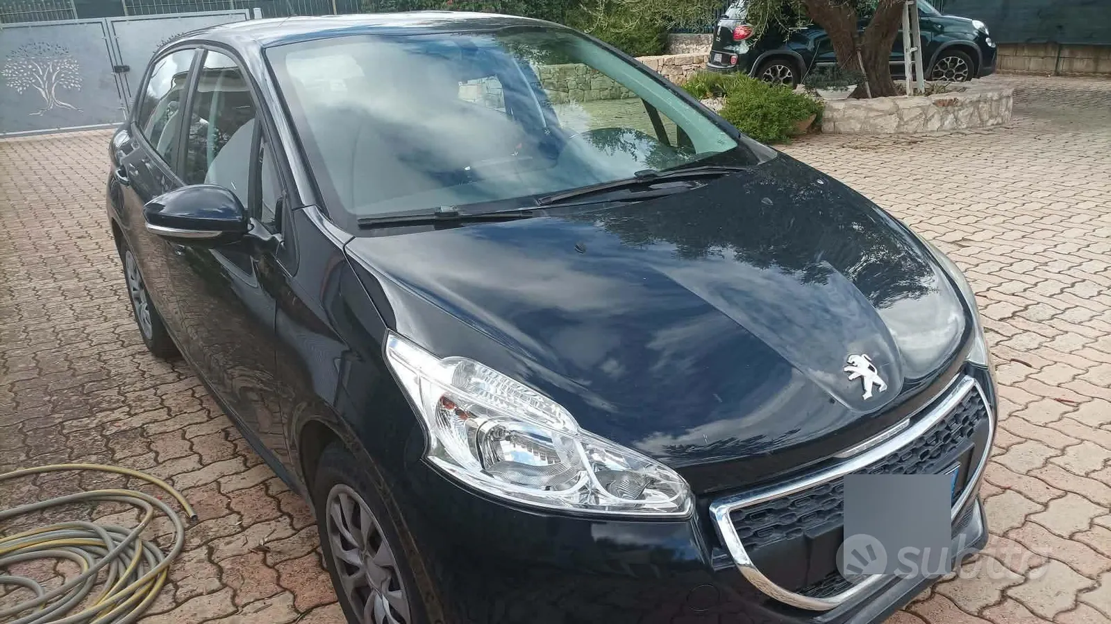 Peugeot 208 2014 photo 2