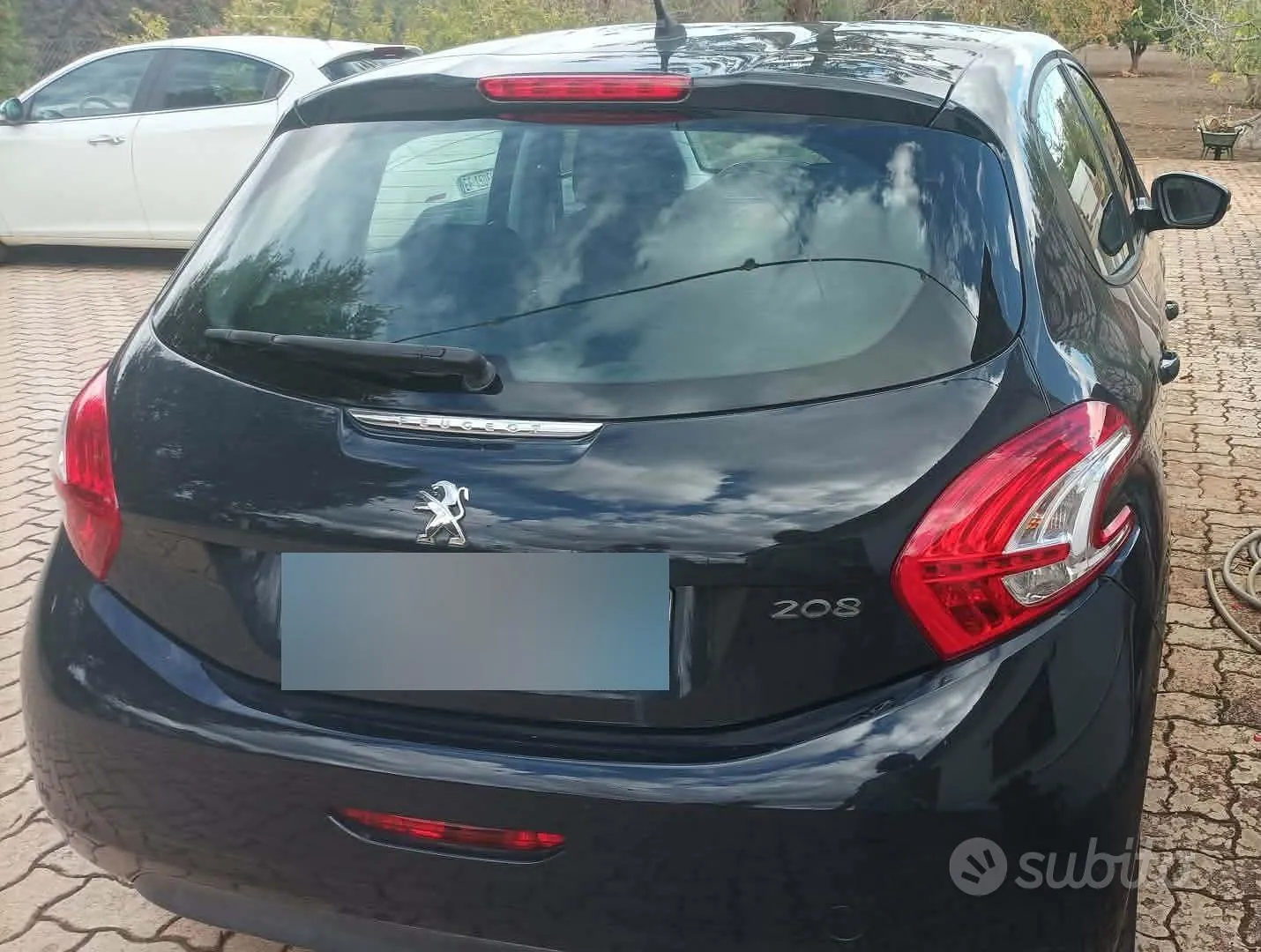 Peugeot 208 2014 photo 3