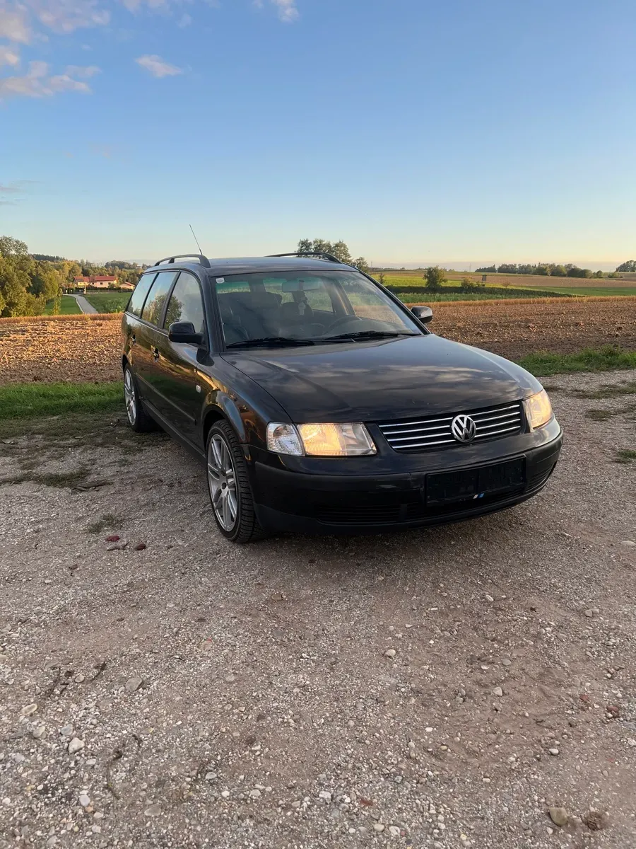 Volkswagen Passat 2000 photo 2