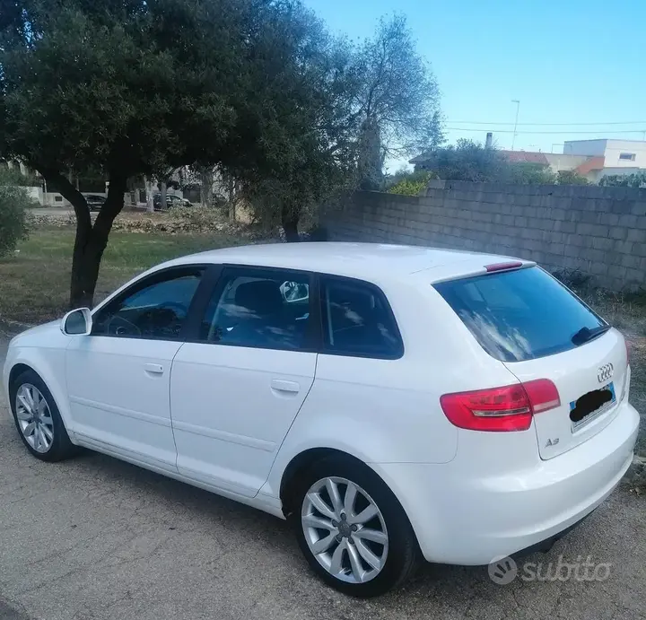 Audi A3 2011 photo 3