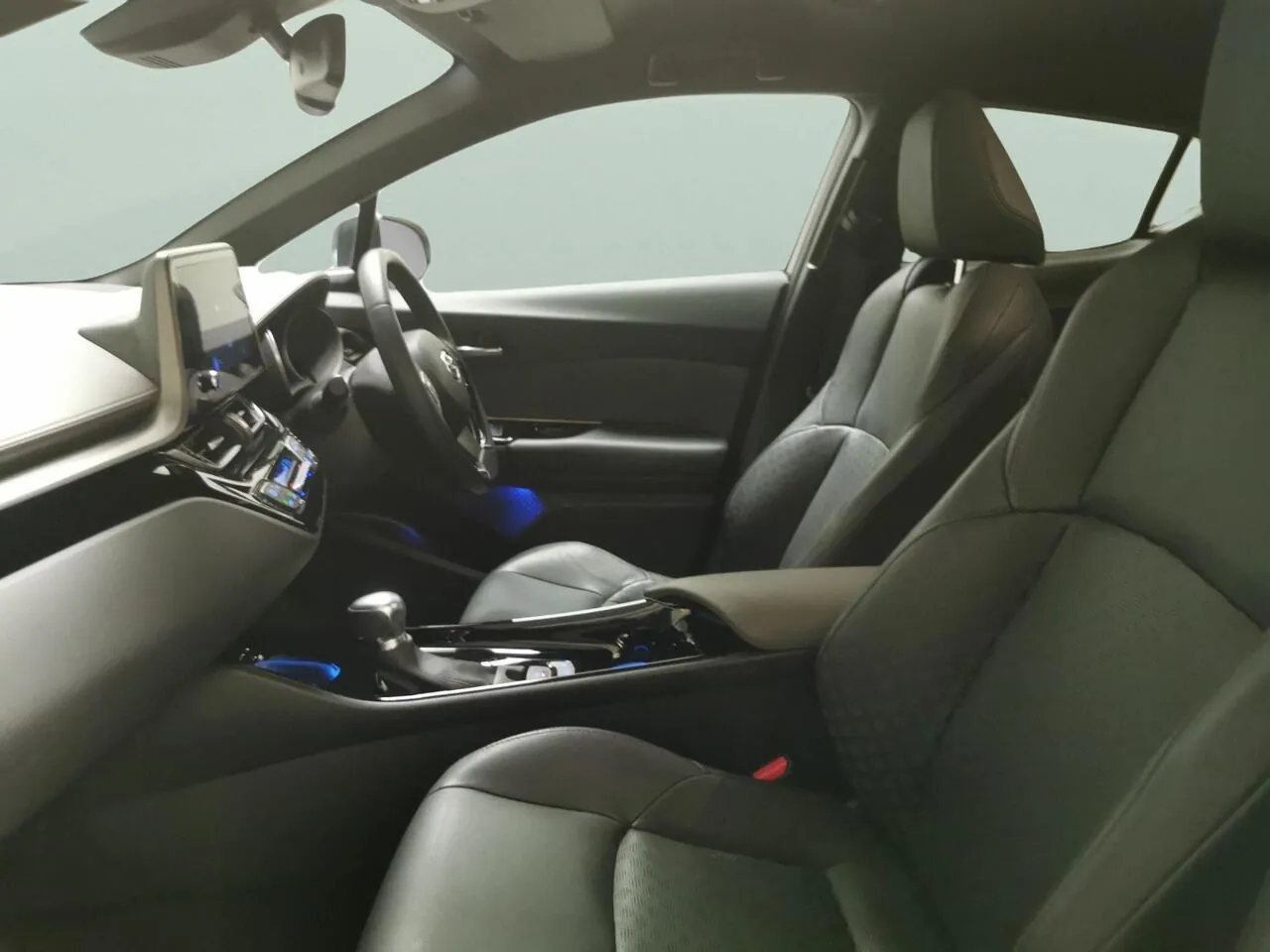 Toyota C-Hr 2023 photo 4