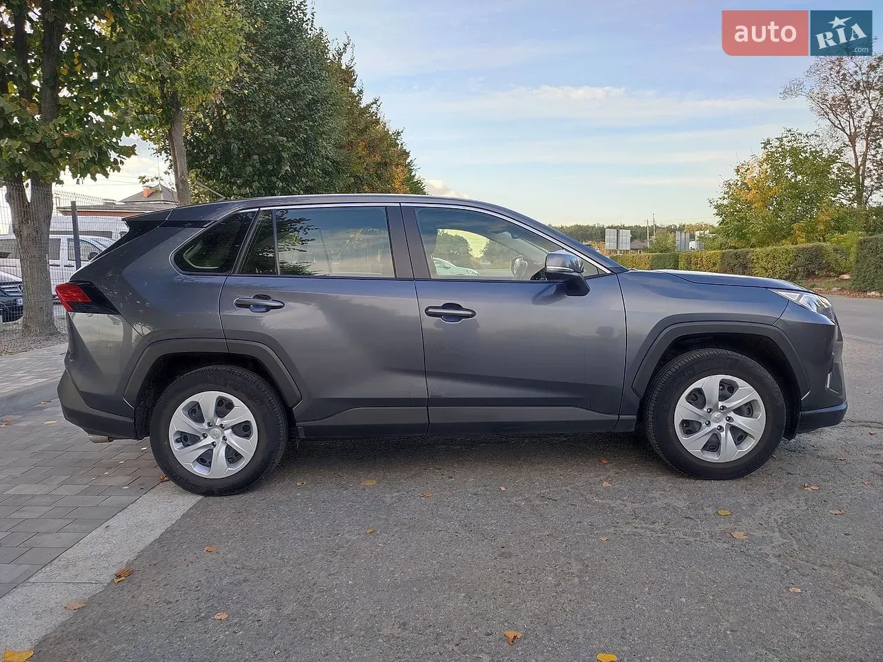 Toyota Rav4 2022 photo 4