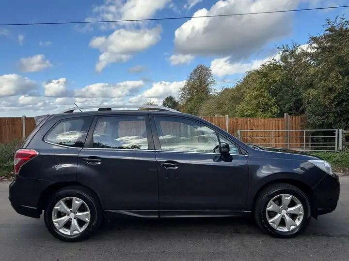Subaru Forester 2014 photo 2