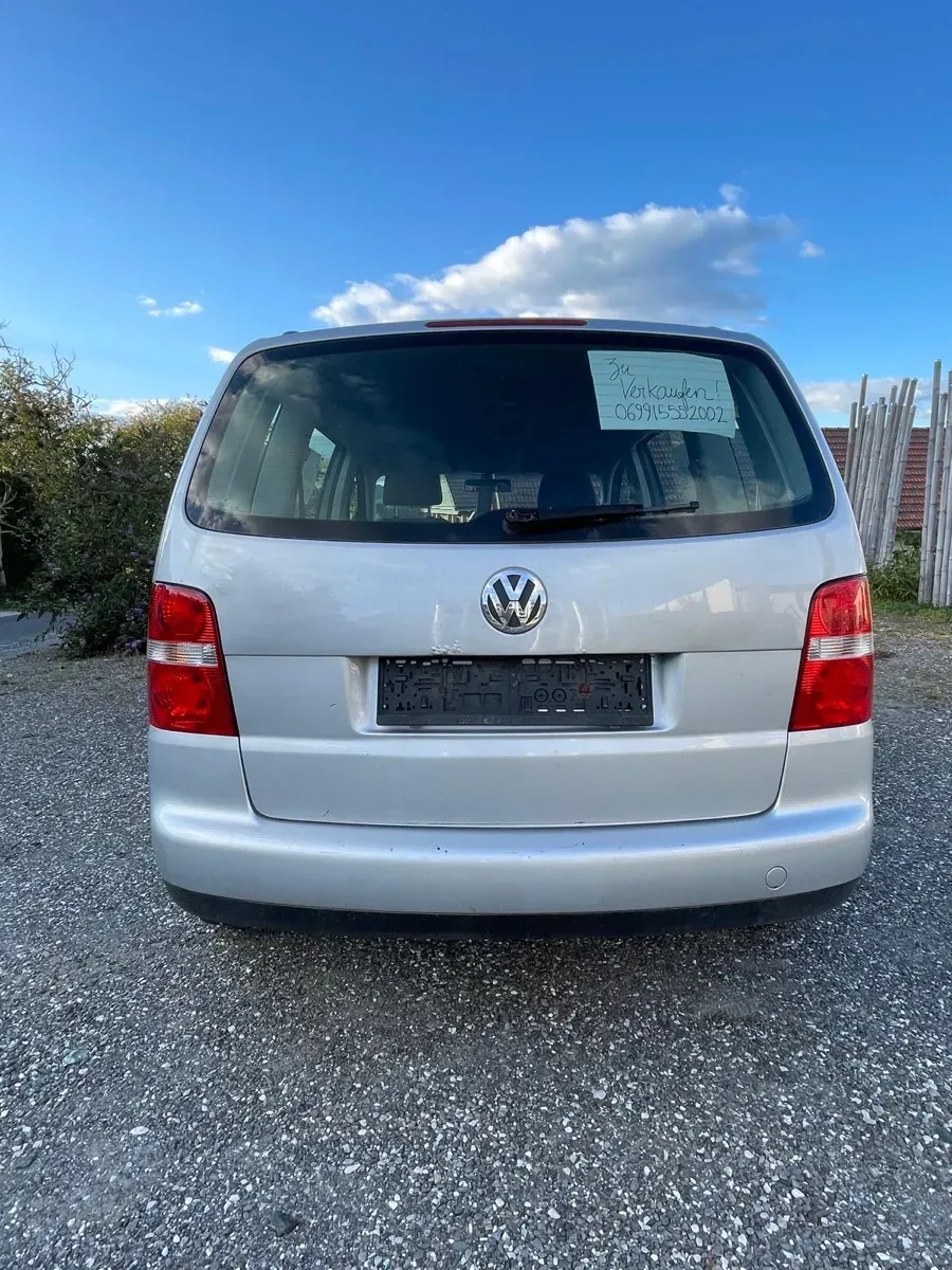 Volkswagen Touran 2006 photo 3