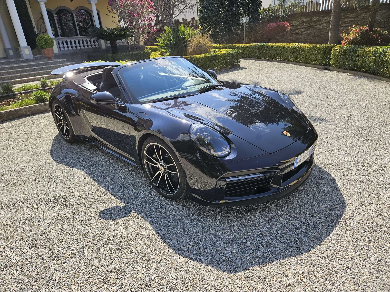 Porsche 911 Turbo S Cabriolet 2022 photo 3