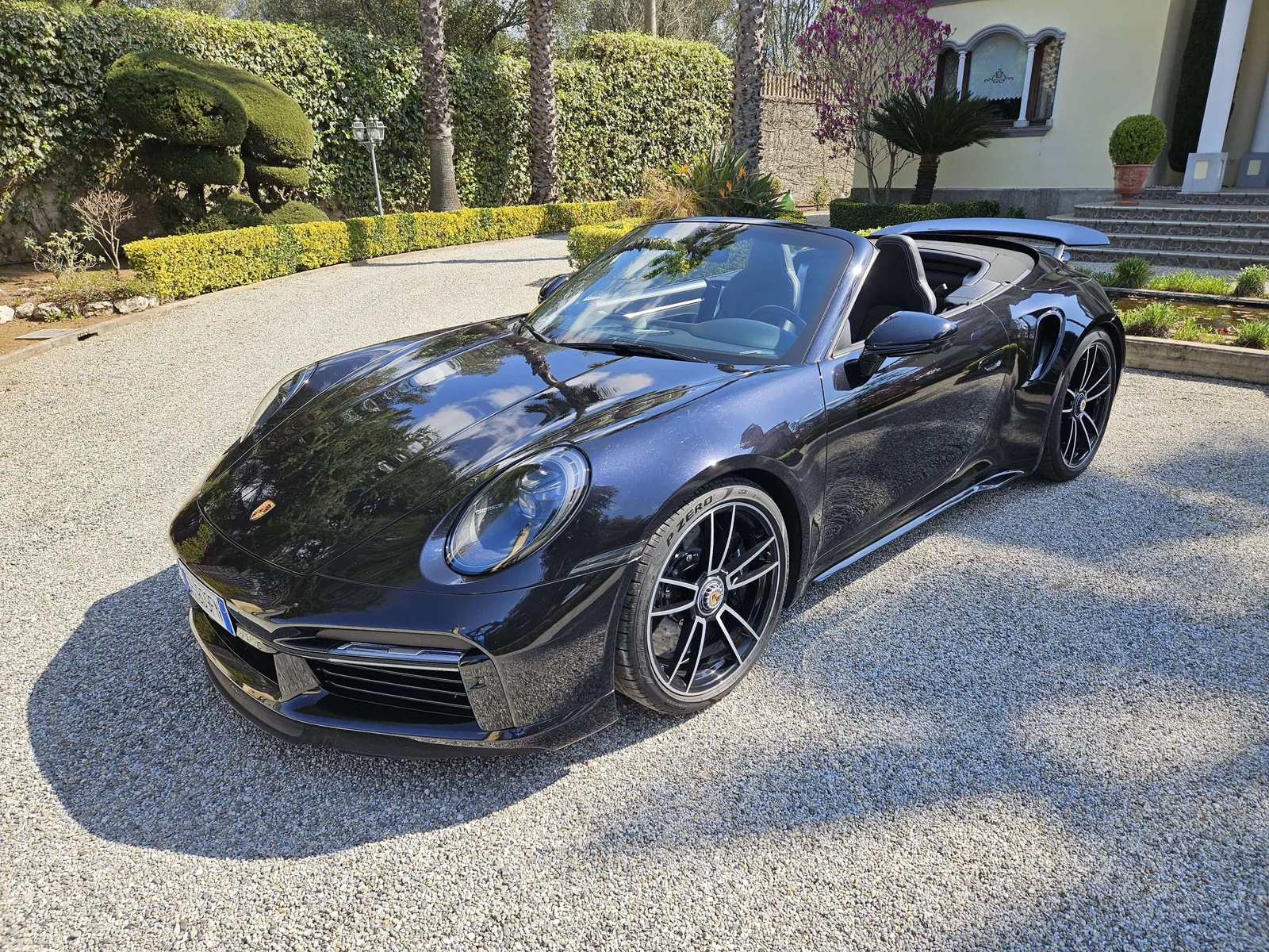 Porsche 911 Turbo S Cabriolet 2022 photo 2