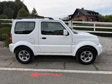 Suzuki Jimny 2013 photo 2