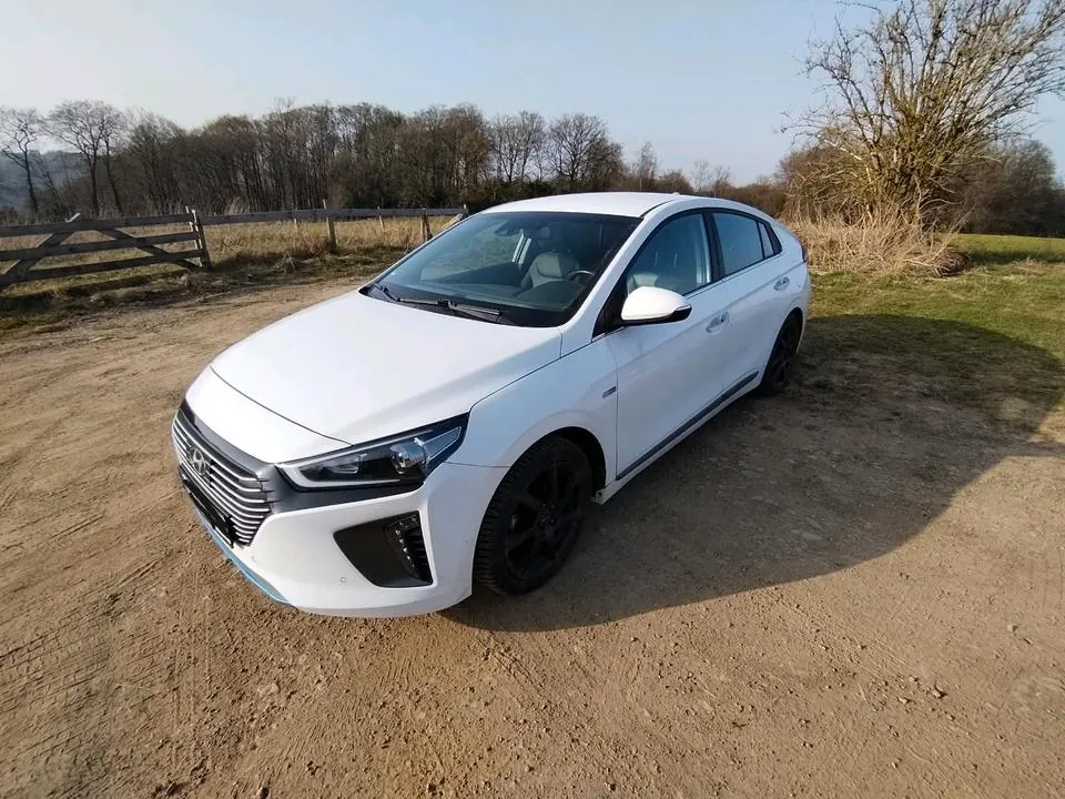 Hyundai Ioniq