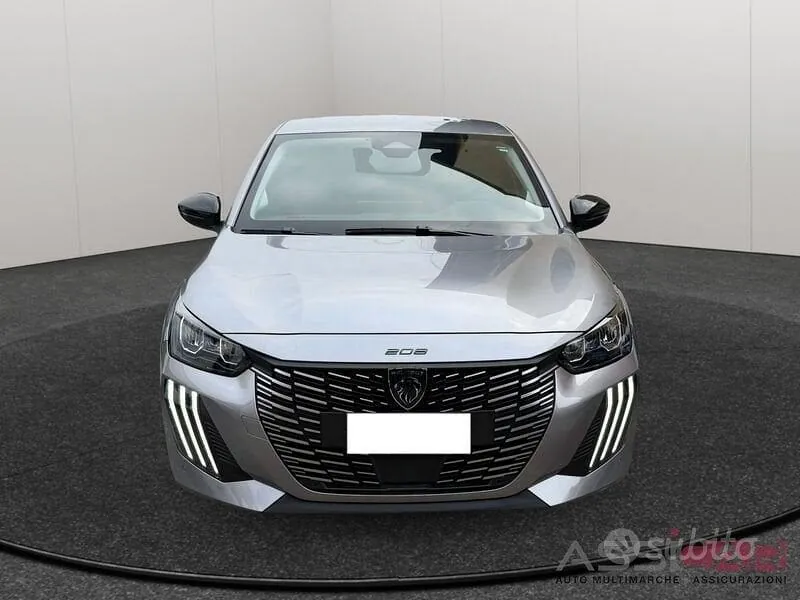 Peugeot 208 2025 photo 2