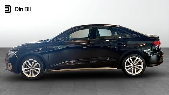Audi A3 2022 photo 2