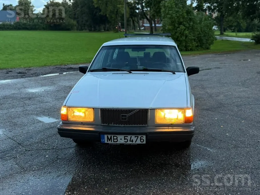 Volvo 740 1992 photo 2