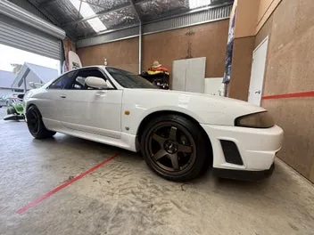 Nissan Skyline 1996 photo 3