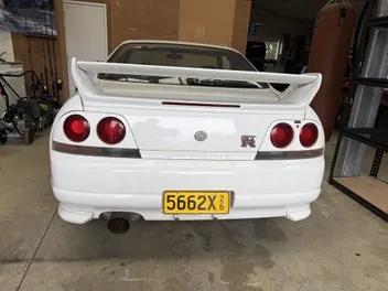 Nissan Skyline 1996 photo 4