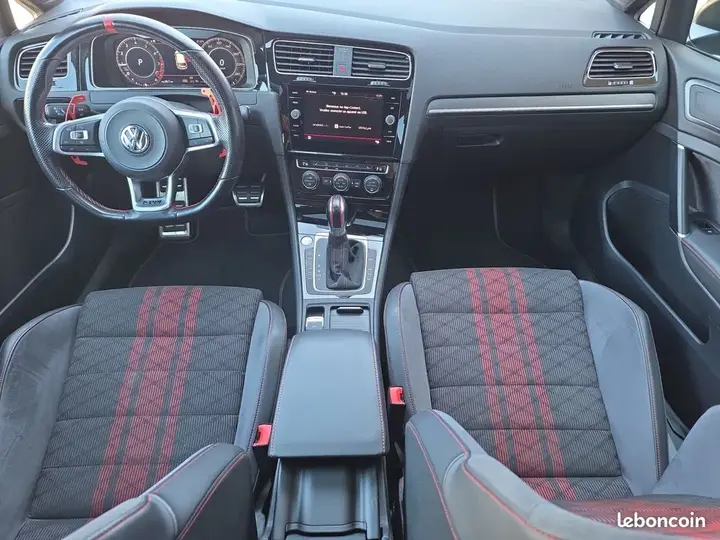 Volkswagen Golf 2019 photo 2