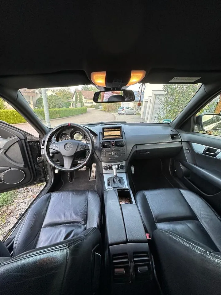 Mercedes-Benz C320