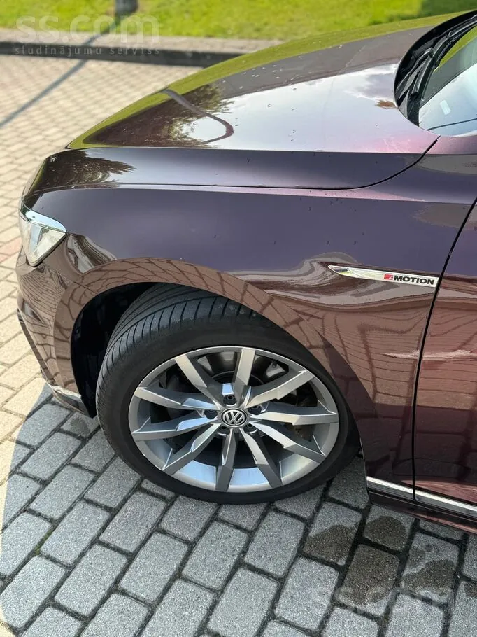 Volkswagen Passat 2018 photo 5