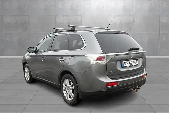Mitsubishi Outlander 2013 photo 3