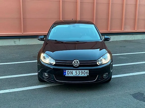 Volkswagen Golf Vi 2011 photo 2