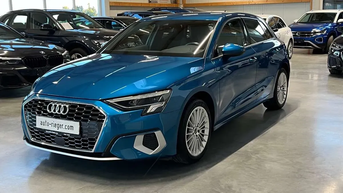 Audi A3 2022 photo 2
