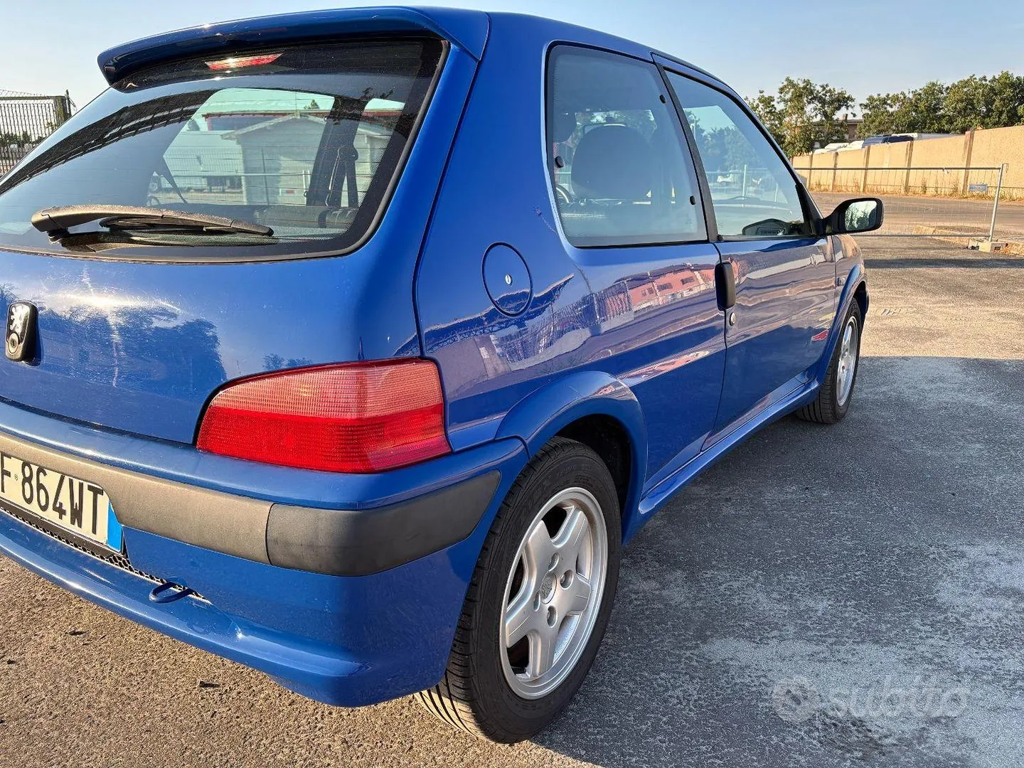 Peugeot 106 1999 photo 2