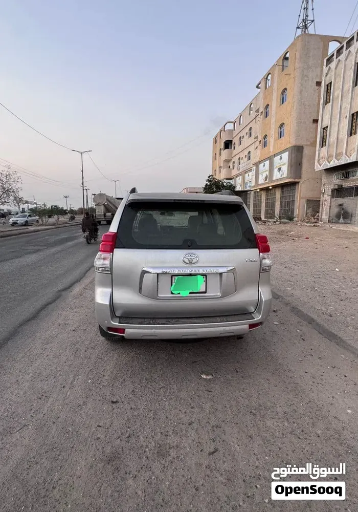 Toyota Prado 2012 photo 3
