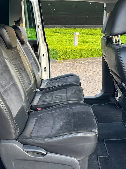 Volkswagen Sharan 2012 photo 2