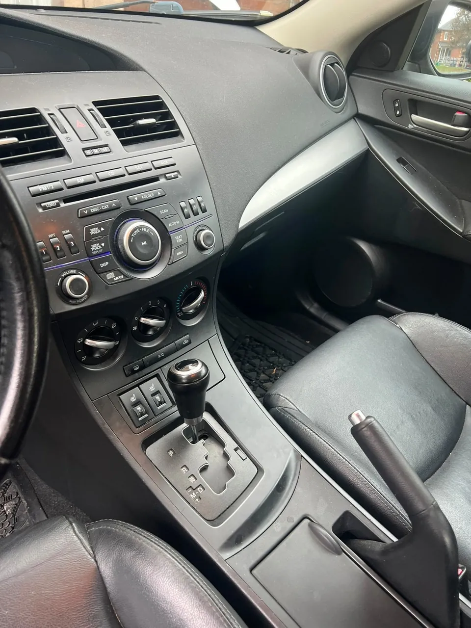 Mazda 3 2012 photo 4