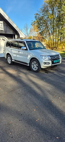 Mitsubishi Pajero 2016 photo 2