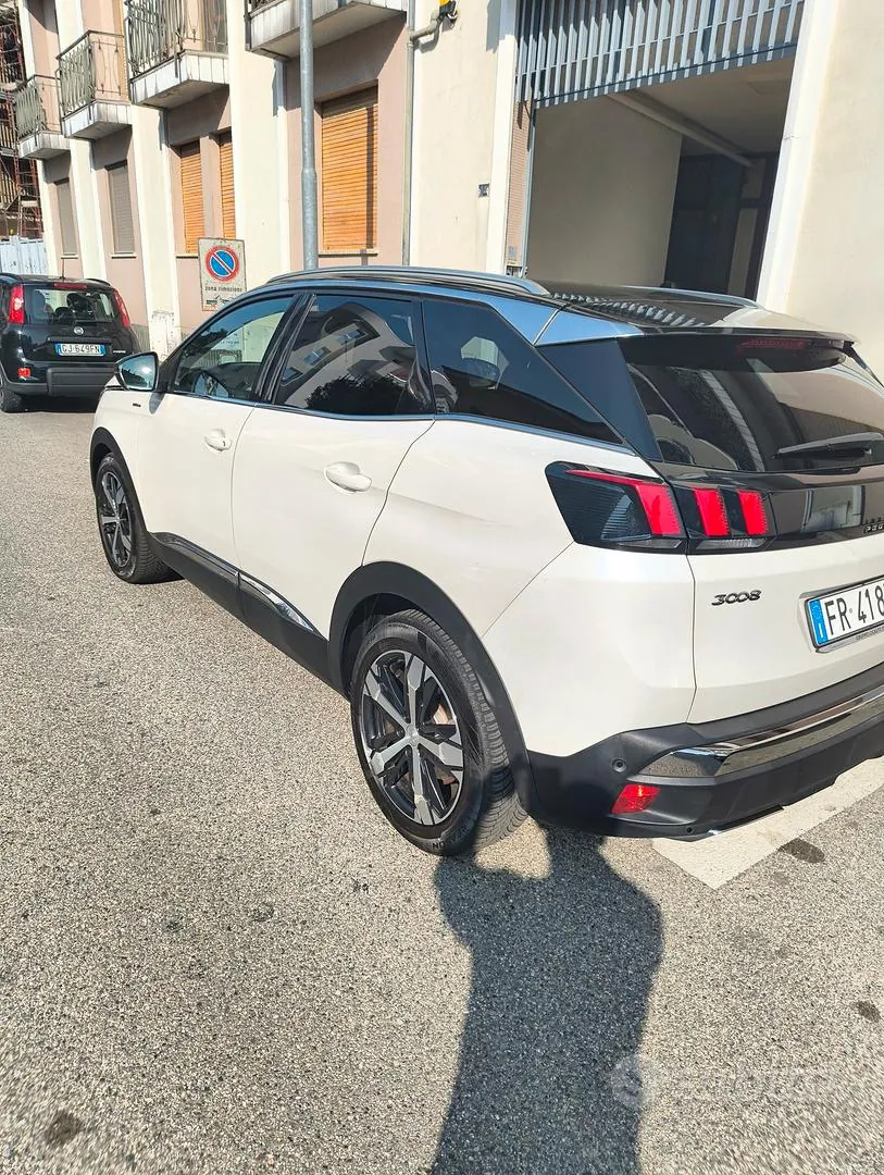 Peugeot 3008 2018 photo 3